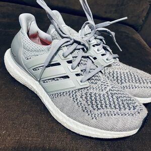 Excellent ADIDAS Ultraboost Ultra BOOST 1.0 Wool Grey 8.5 US womens